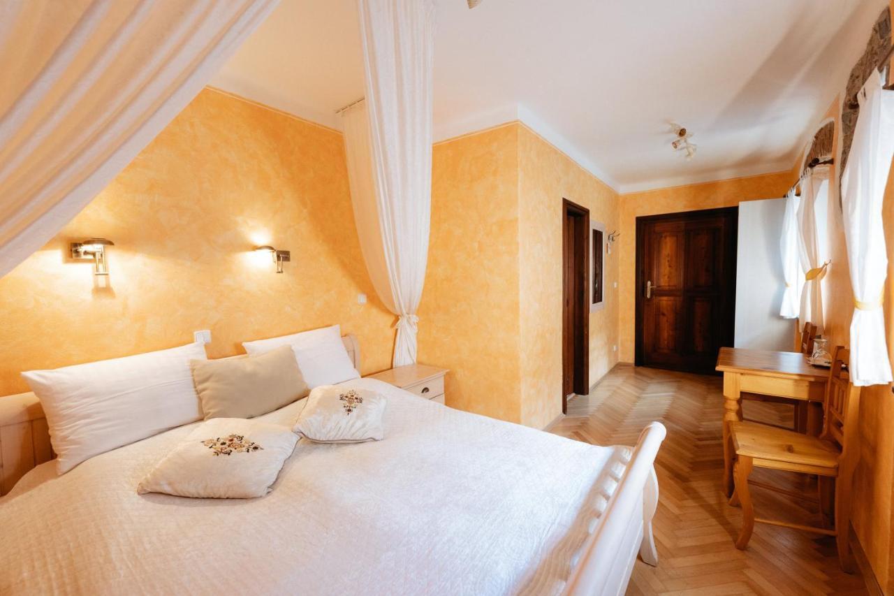 Boutique Hotel Romantick Cesky Krumlov Exterior photo
